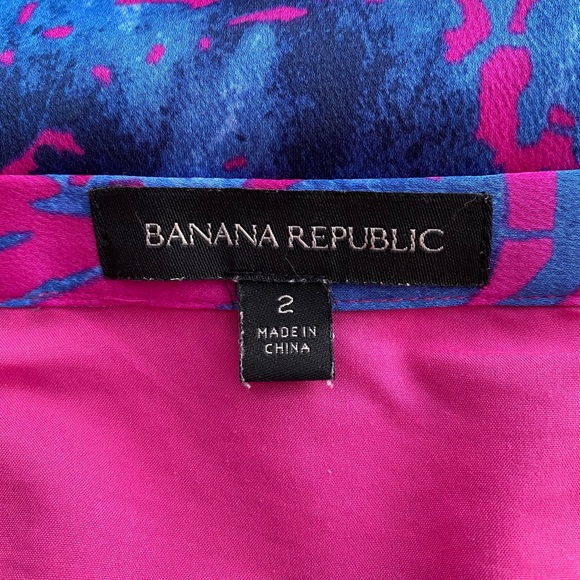 BANANA REPUBLIC • Bold Floral A Line Midi Skirt Pink/Blue Color Splash Size 2 - Picture 4 of 15